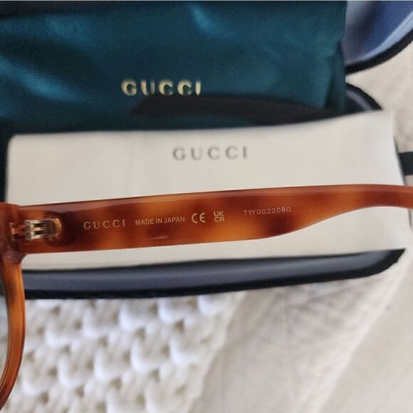 Gucci sunglasses new in case main image 4